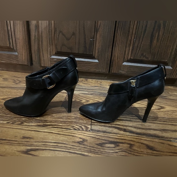 Burberry black real leather heels w/ buckle. European size 38, US size = size 7 - Picture 7 of 8